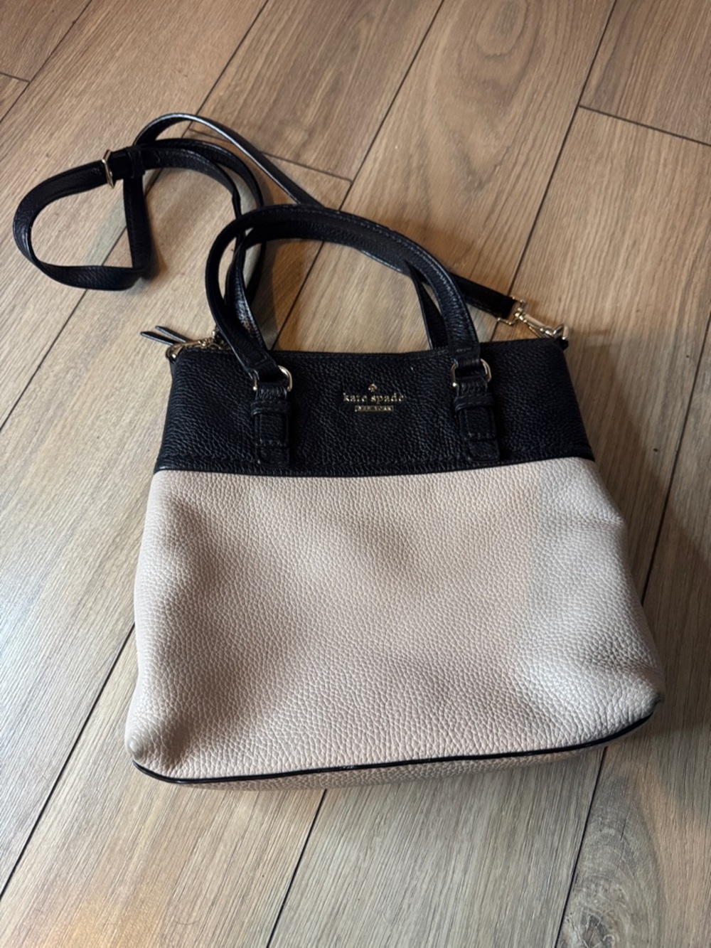 kate spade Black and Cream crossbody bag